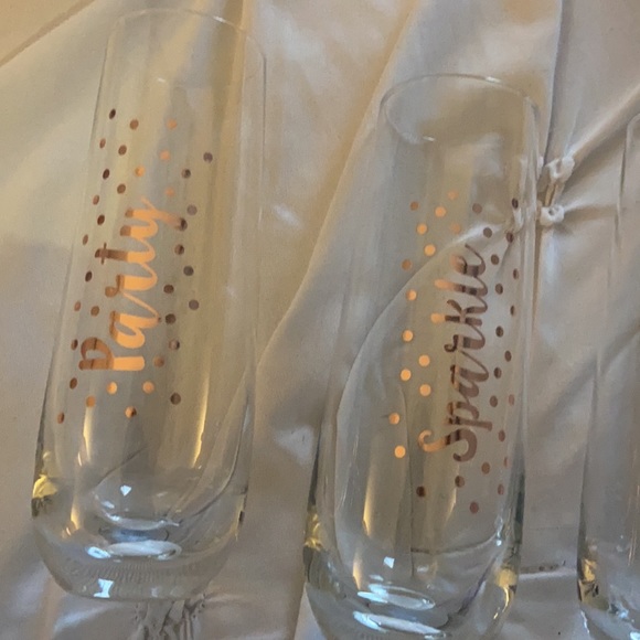 4 Piece Glass Party Set - Picture 3 of 4